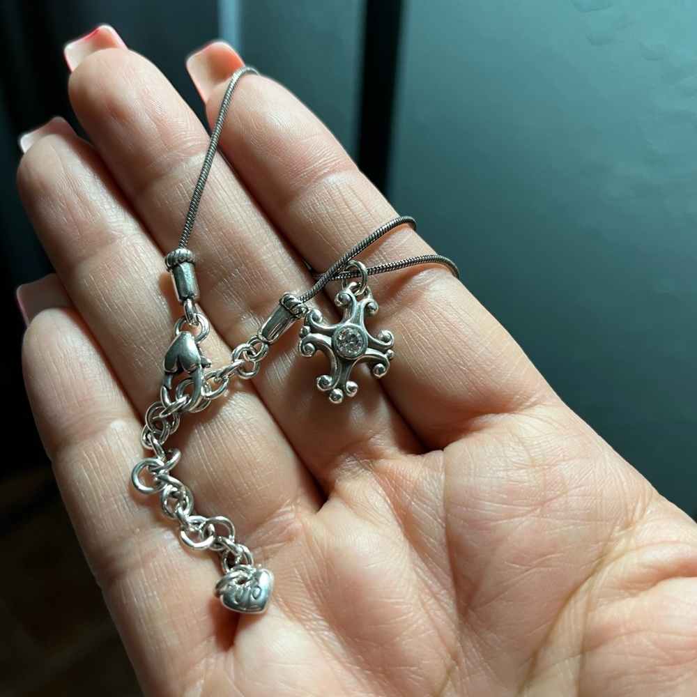 Brighton LOT of necklaces and bracelets. 4 beautiful pieces of EUC jewelry.